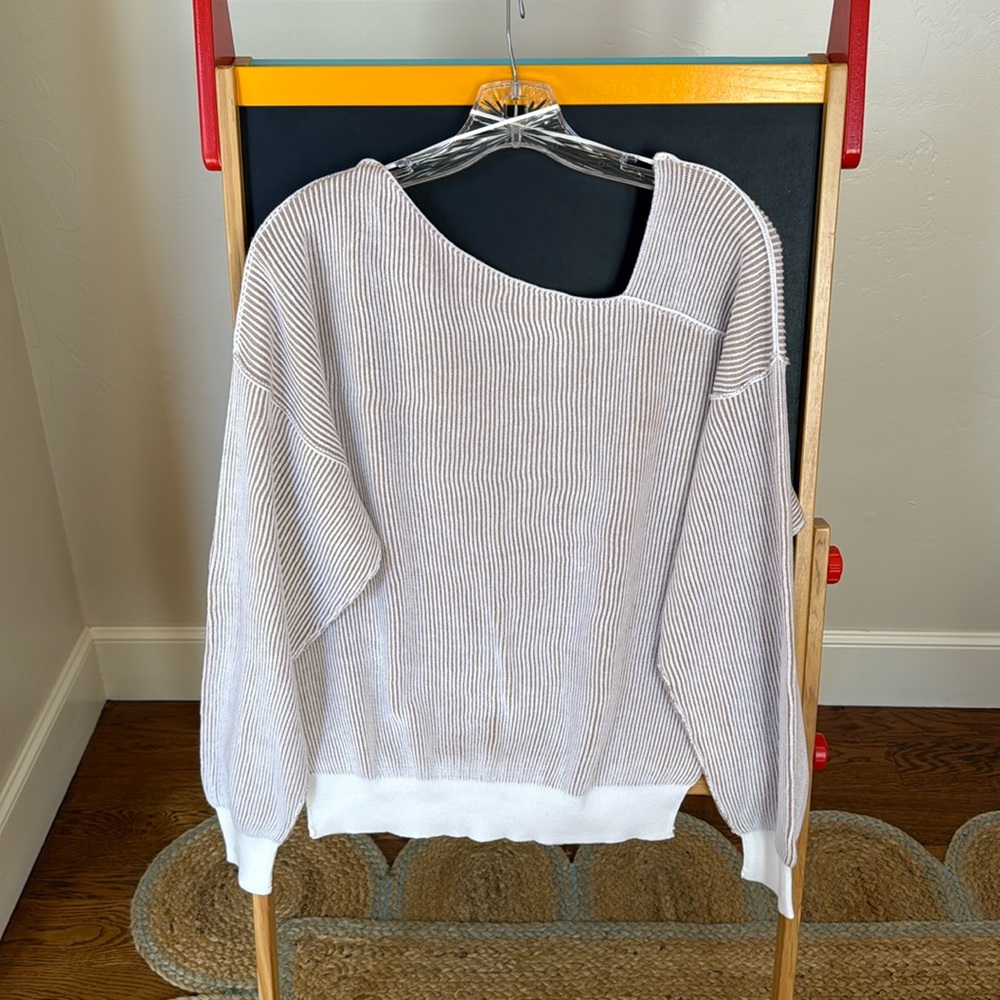 Line and Dot Sweater